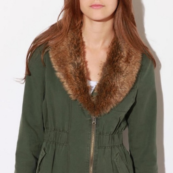Urban Outfitters Jackets & Blazers - Ecote Military Jacket w Removable Faux Fur